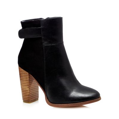 Call It Spring Black 'Hoawet' stacked block heel boots